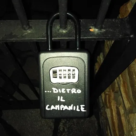 La Casa Dietro Il Campanile